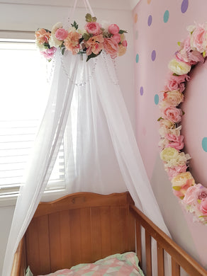 Decorative floral bed canopy