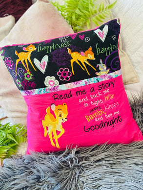 AH.3 Deer Kisses Cushion Cover